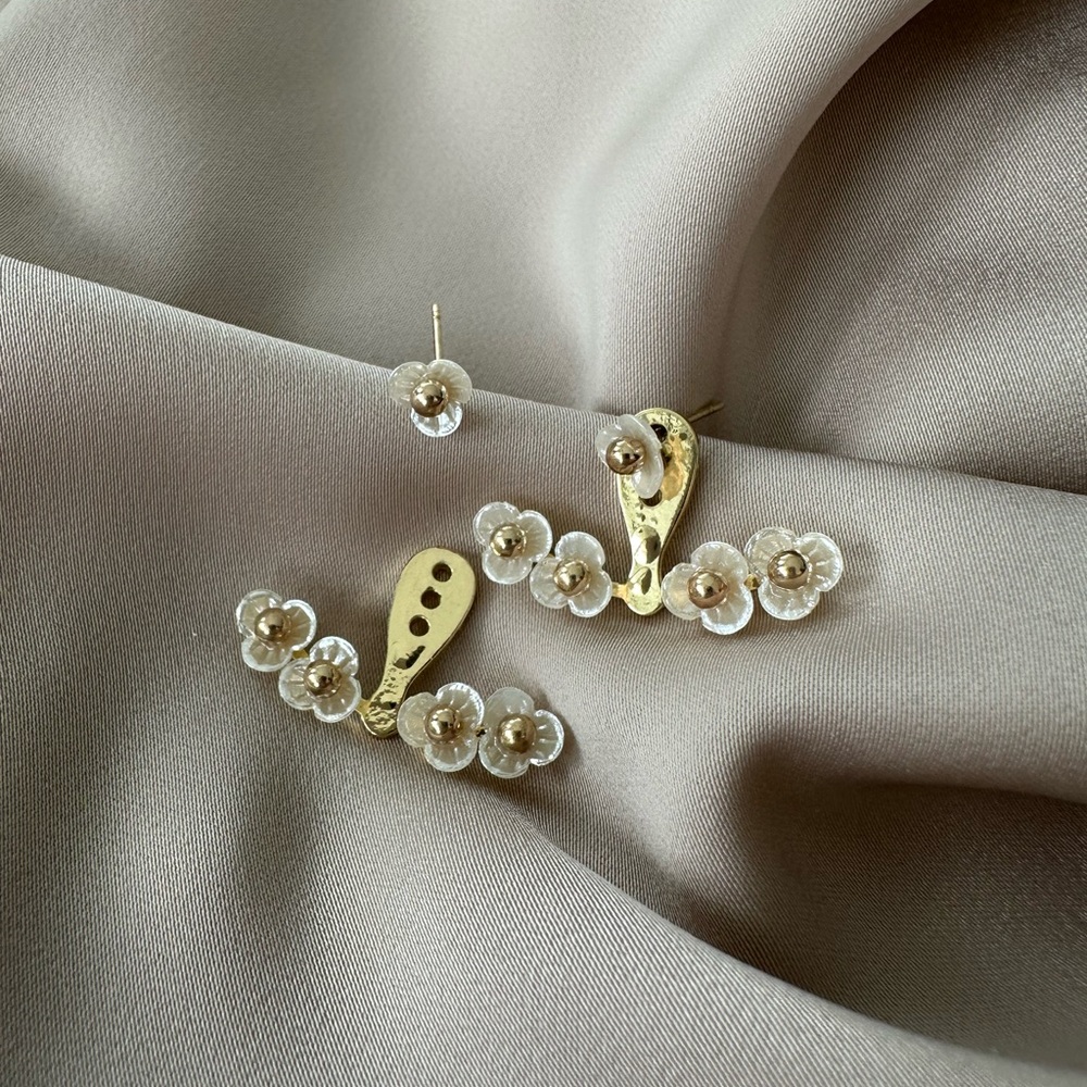 【Camellia】Stylish Camellia Opal Floral Earrings (S925 Silver, Gold-Plated)